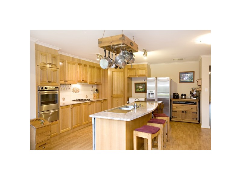 30  Janet Bowman Blvd, Beaconsfield VIC 3807