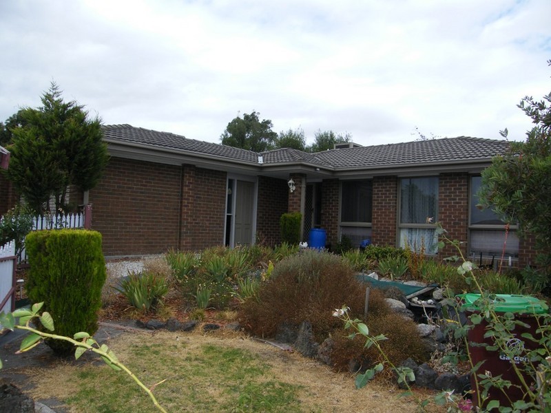 51 Norfolk Drive, Narre Warren VIC 3805