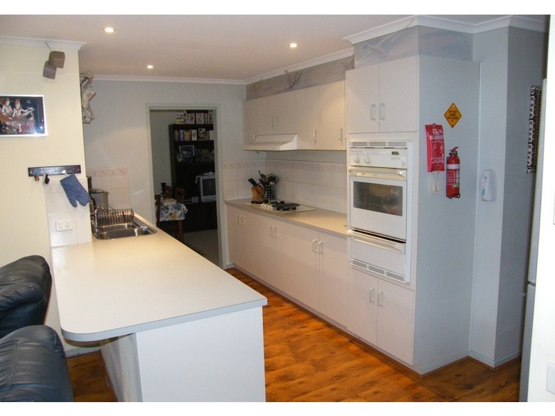 51 Norfolk Drive, Narre Warren VIC 3805