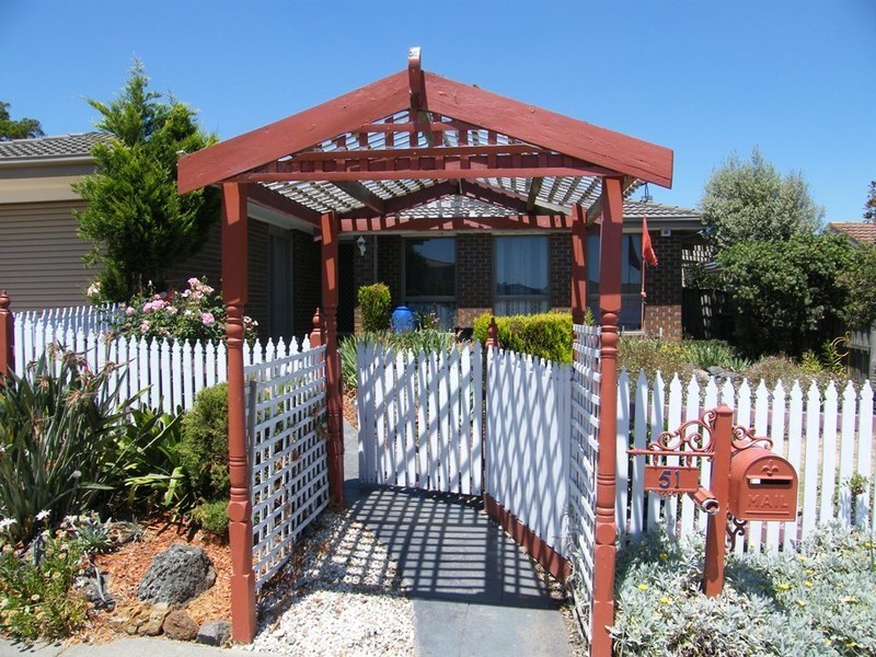 51 Norfolk Drive, Narre Warren VIC 3805
