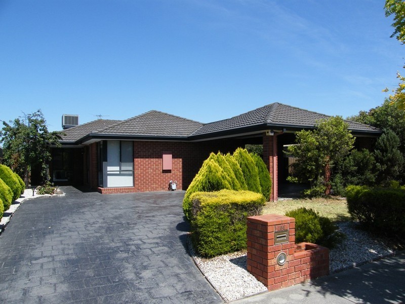 64 Strathaird Drive, Narre Warren South VIC 3805