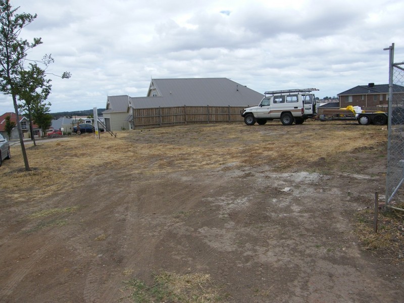 31 Hillgrove Crescent, Berwick VIC 3806