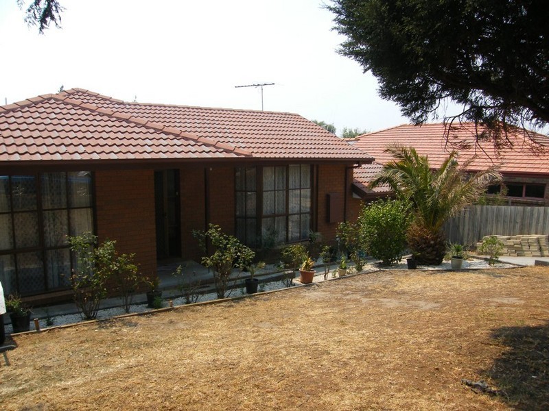 56 Justin Circuit, Hampton Park VIC 3976