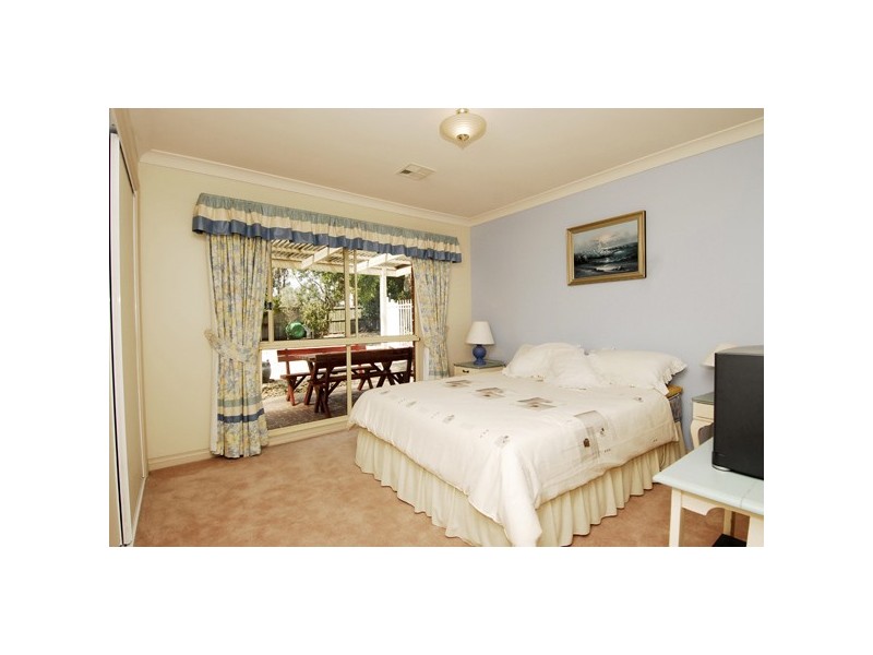 10 Eastbury Court, Narre Warren South VIC 3805