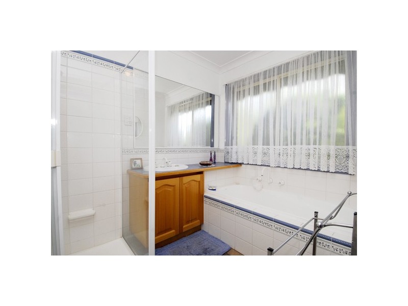 10 Eastbury Court, Narre Warren South VIC 3805