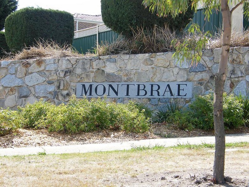 27  Montbrae Circuit, Narre Warren VIC 3805