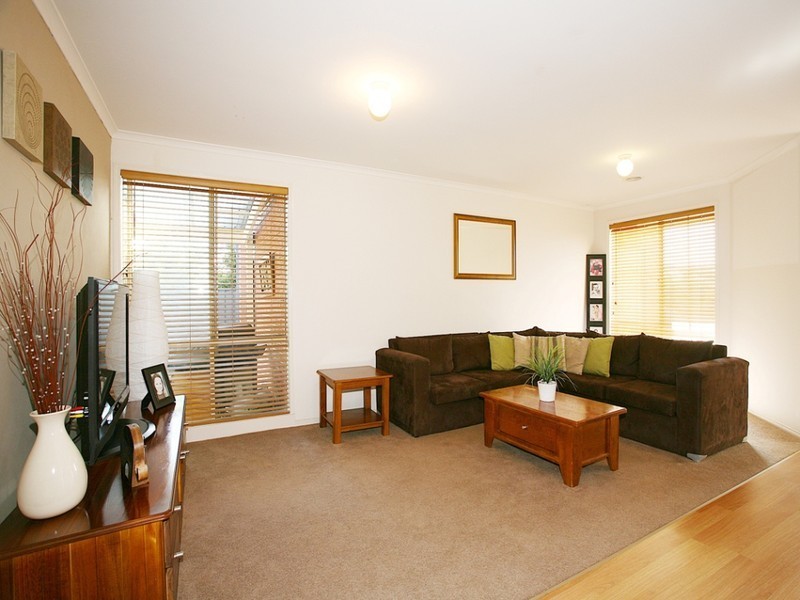 44 Kingston Avenue, Narre Warren South VIC 3805