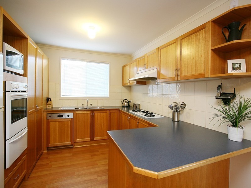 44 Kingston Avenue, Narre Warren South VIC 3805