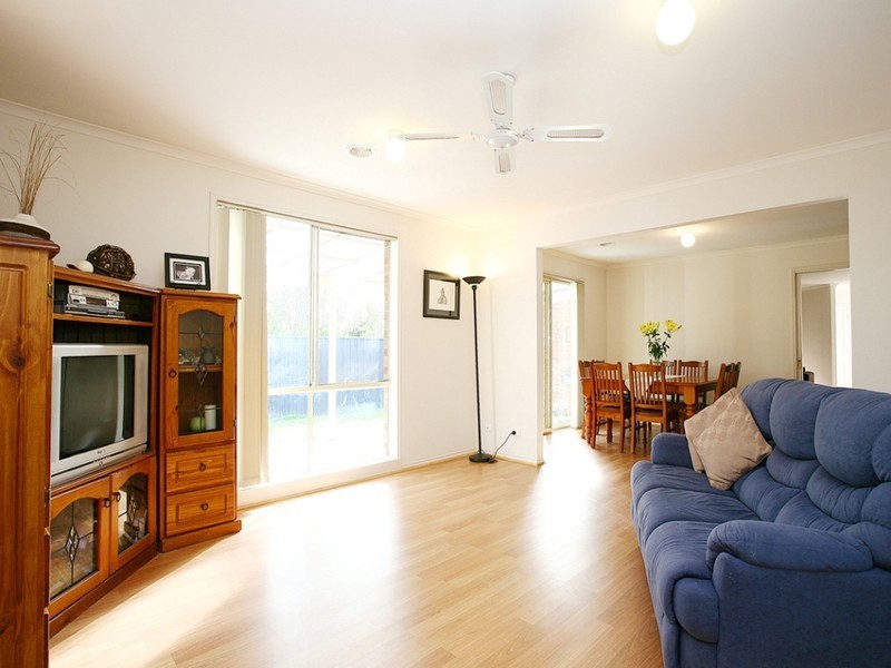 44 Kingston Avenue, Narre Warren South VIC 3805