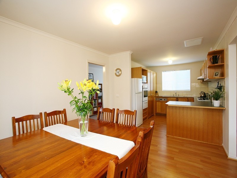 44 Kingston Avenue, Narre Warren South VIC 3805