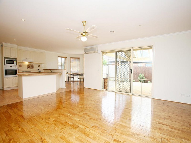 3 Osmington Circuit, Narre Warren South VIC 3805