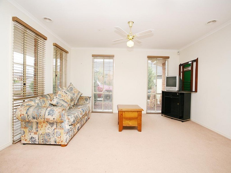 3 Osmington Circuit, Narre Warren South VIC 3805