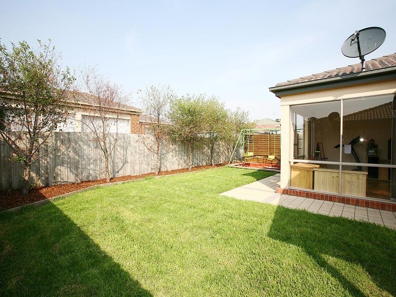 44 Mariner Close, Cranbourne North VIC 3977