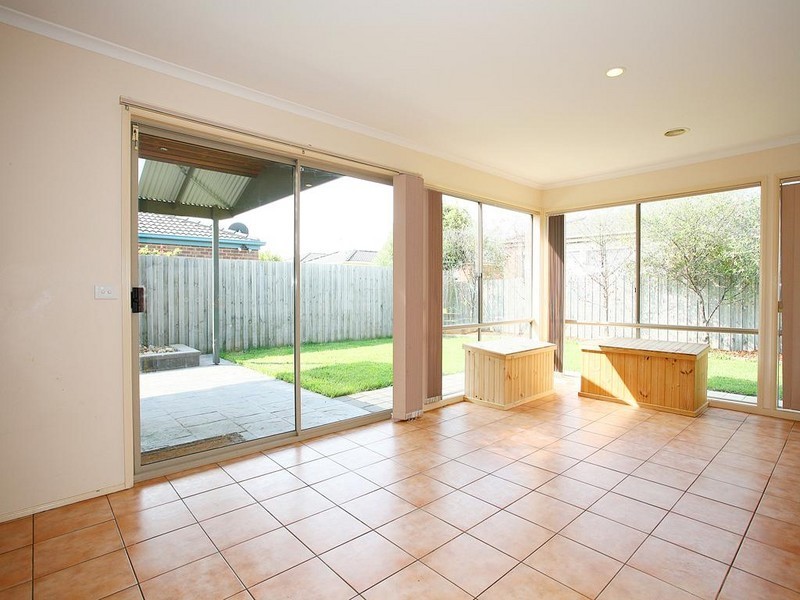 44 Mariner Close, Cranbourne North VIC 3977