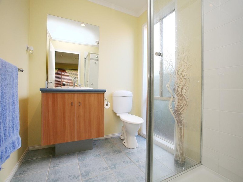 4 Woodchase Court, Cranbourne East VIC 3977