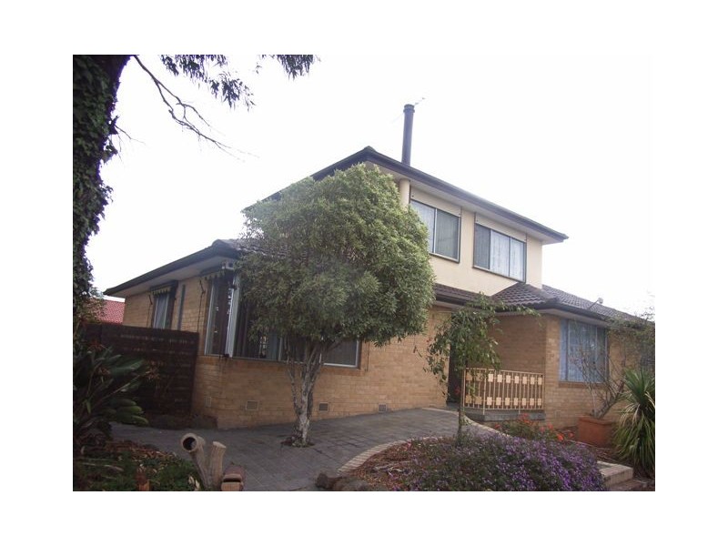 18 Tinks Rd, Narre Warren VIC 3805