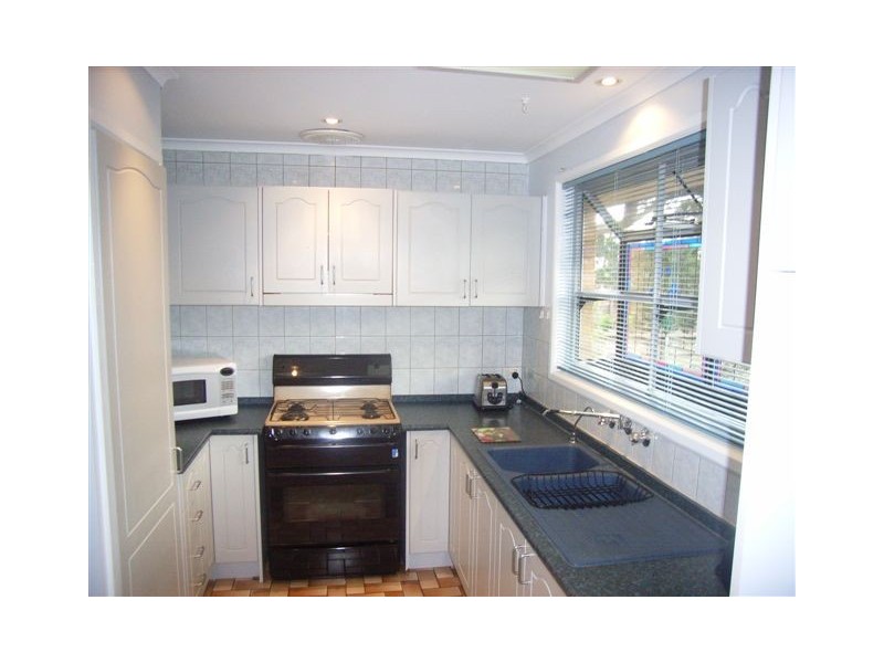 18 Tinks Rd, Narre Warren VIC 3805