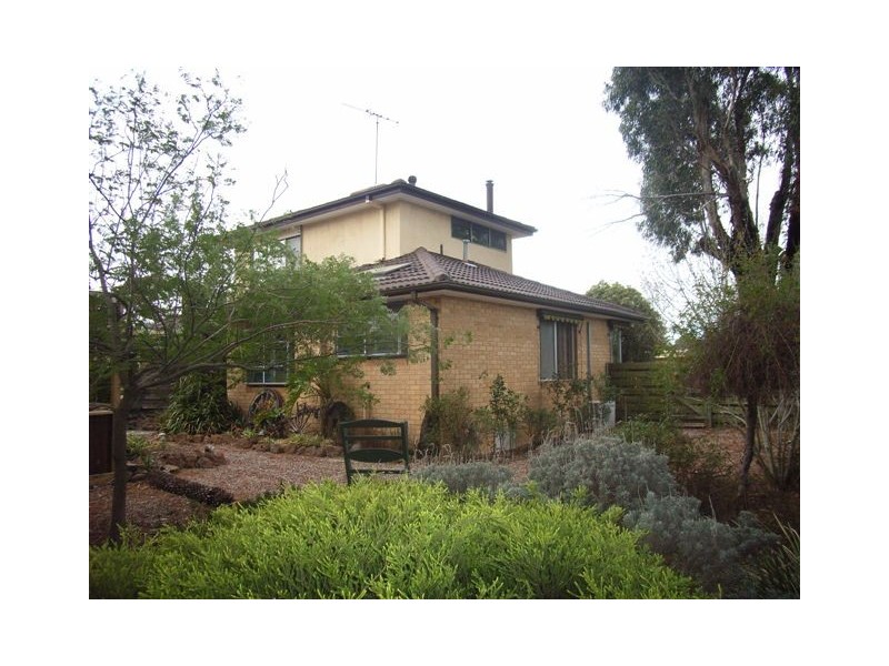 18 Tinks Rd, Narre Warren VIC 3805