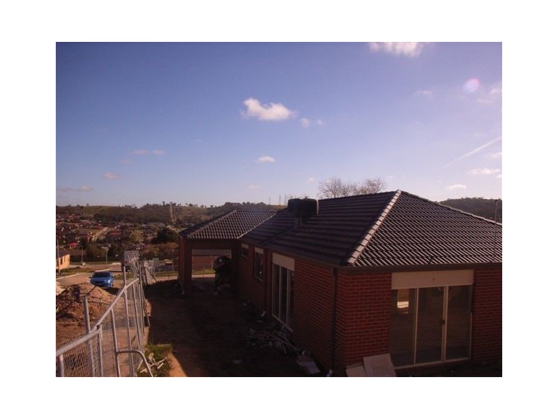 9 Sweetgum Court, Pakenham VIC 3810