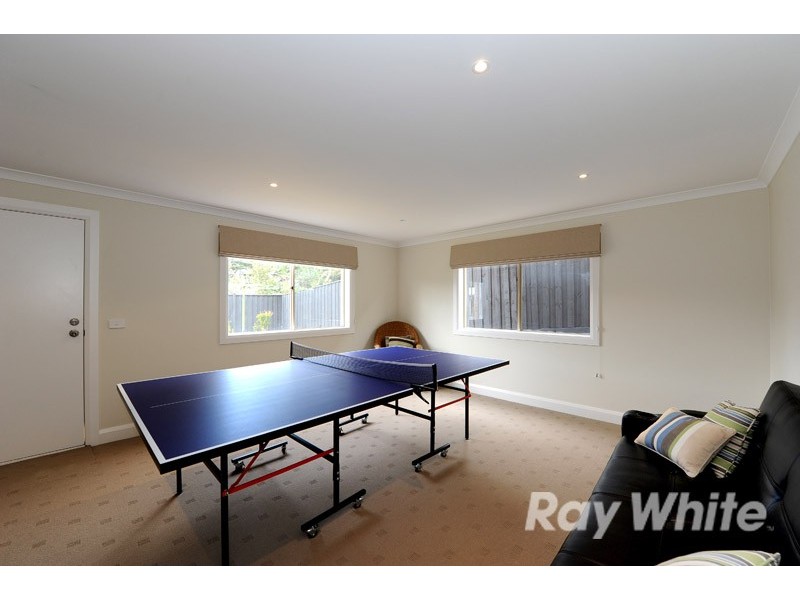 8 Southgate Drive, Berwick VIC 3806