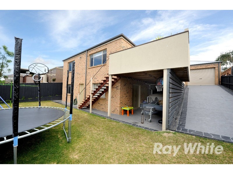 8 Southgate Drive, Berwick VIC 3806