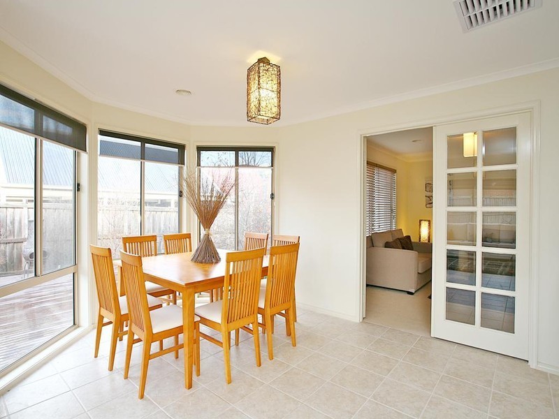 102 Robinswood Parade, Narre Warren South VIC 3805