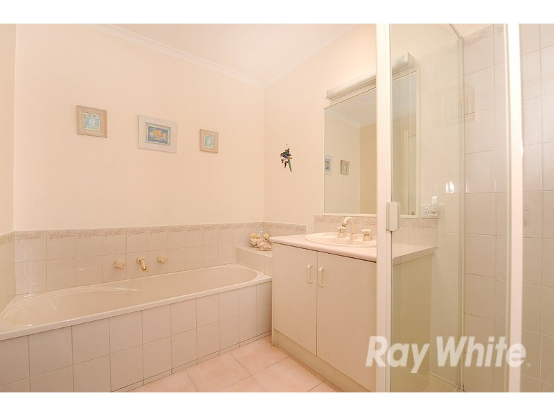 1/15 Hardy Court, Berwick VIC 3806