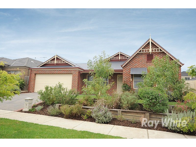16 Leisurewood Drive, Berwick VIC 3806