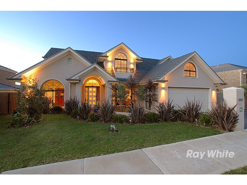 10 Ambrose Court, Berwick VIC 3806