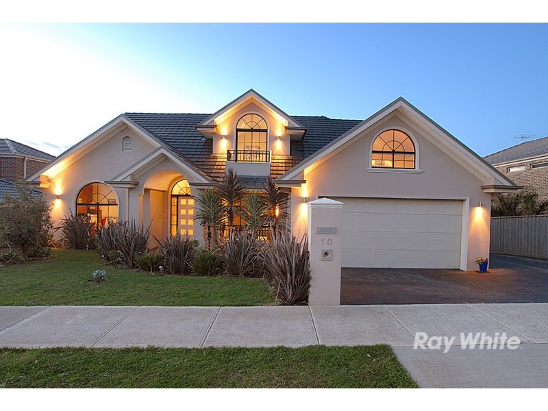 10 Ambrose Court, Berwick VIC 3806