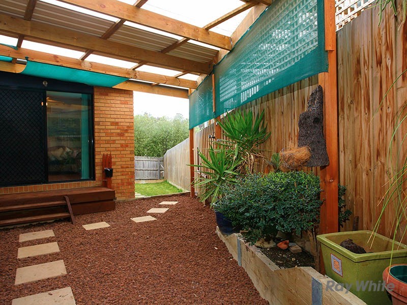 14 Mountain View Circuit, Beaconsfield VIC 3807