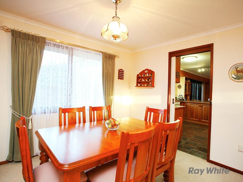 1 Grant Court, Beaconsfield Upper VIC 3808