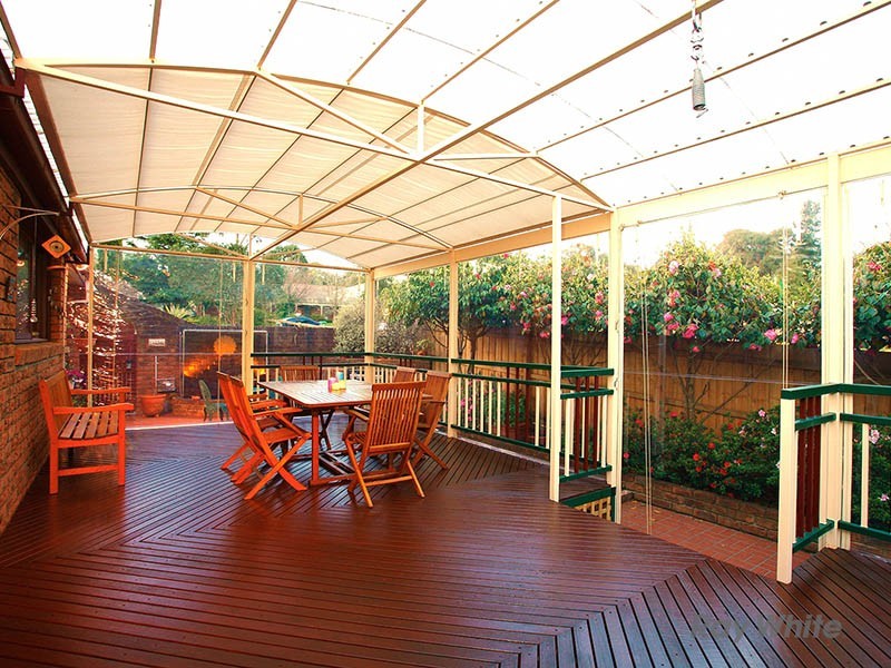 1 Grant Court, Beaconsfield Upper VIC 3808