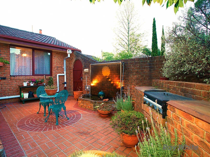 1 Grant Court, Beaconsfield Upper VIC 3808