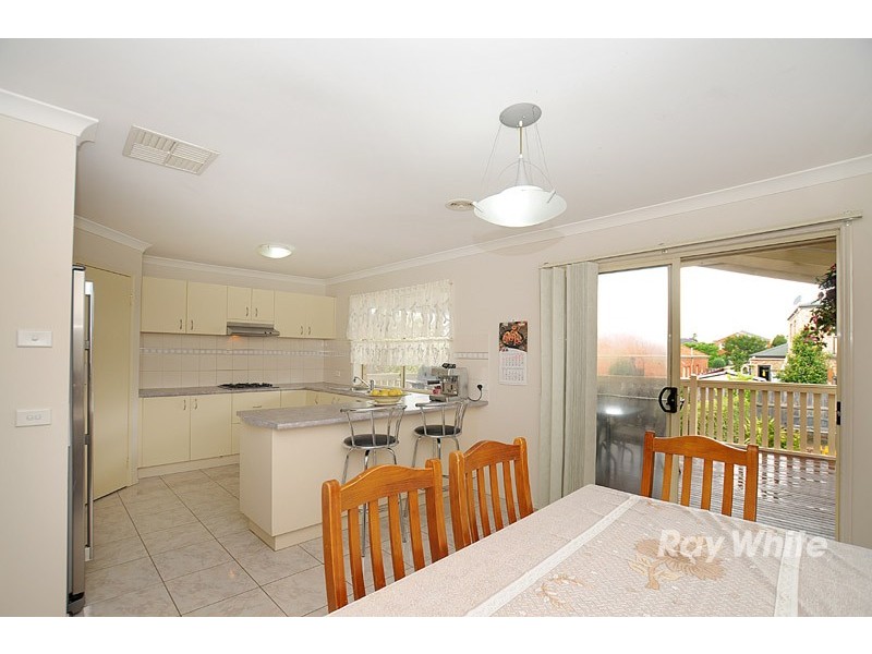 42 The Quays, Narre Warren South VIC 3805