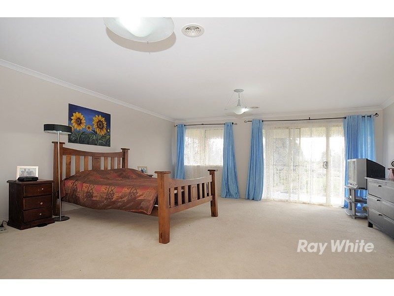 42 The Quays, Narre Warren South VIC 3805