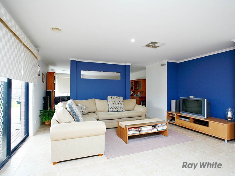 6 Lynch Court, Berwick VIC 3806