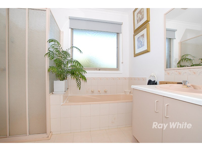 56 Lawrence Drive, Berwick VIC 3806
