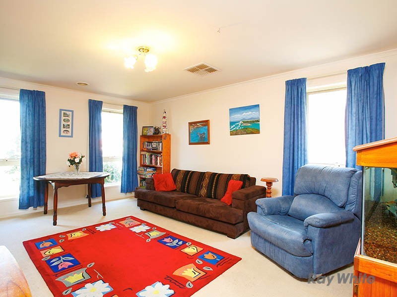 10 Illowra Court, Berwick VIC 3806