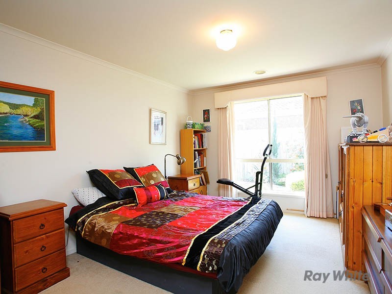 10 Illowra Court, Berwick VIC 3806