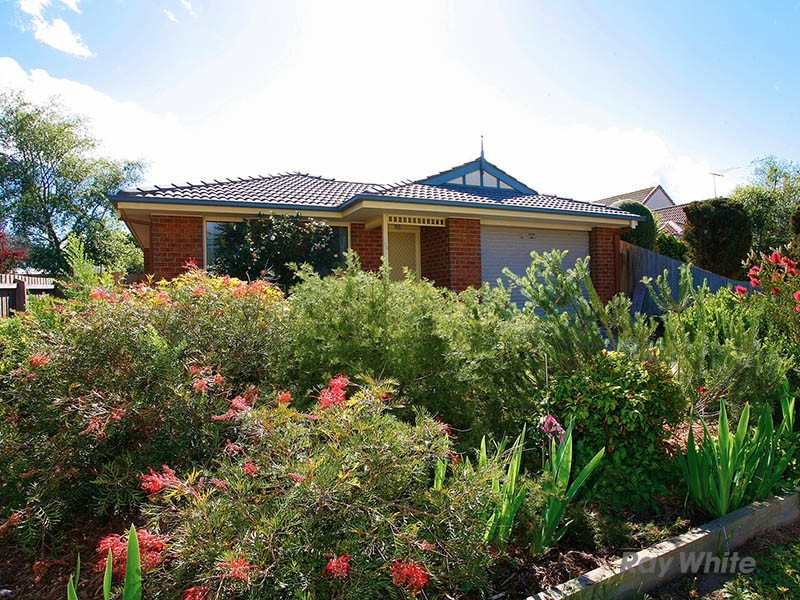 10 Illowra Court, Berwick VIC 3806