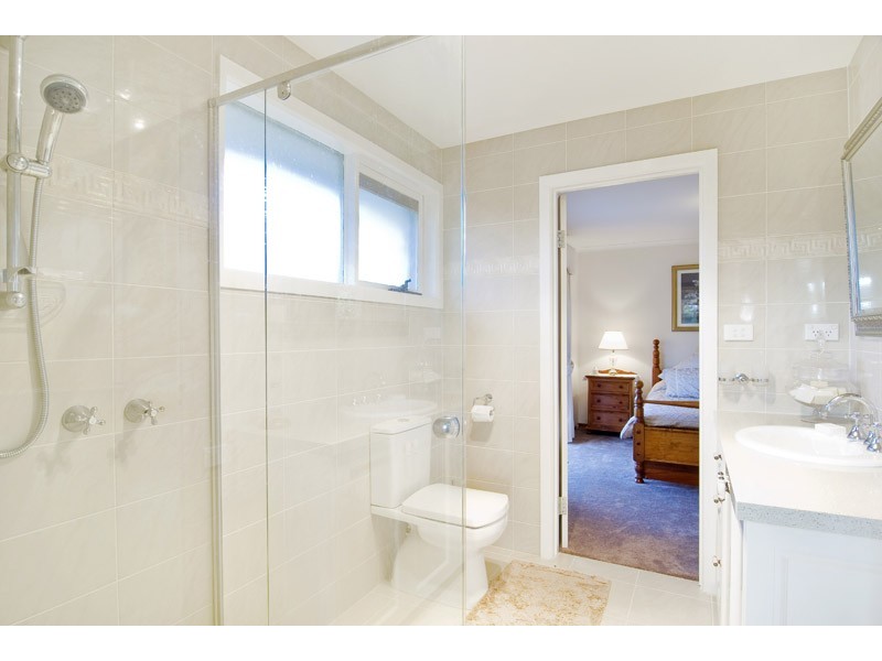 21 Jacques Road, Narre Warren North VIC 3804