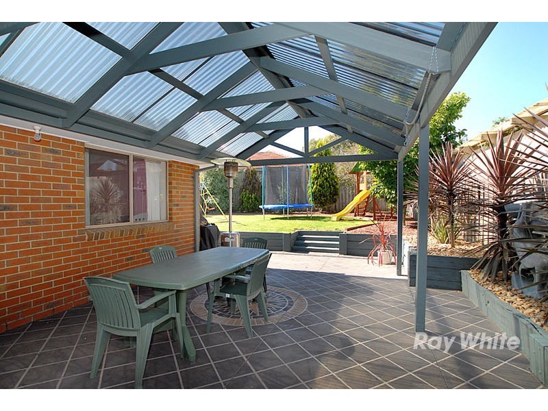 4 Bangalay Place, Berwick VIC 3806