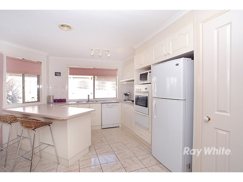 4 Bangalay Place, Berwick VIC 3806