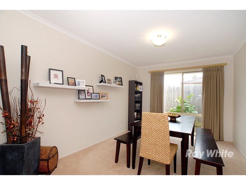 6 Turella Close, Berwick VIC 3806