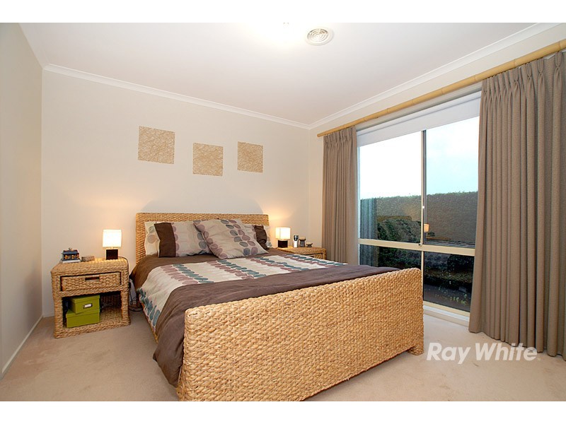 6 Turella Close, Berwick VIC 3806