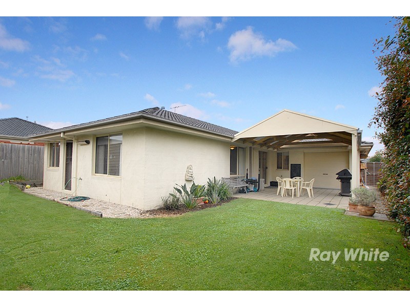 6 Turella Close, Berwick VIC 3806