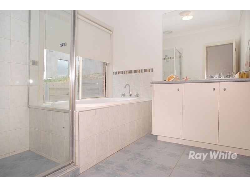 44 Whistler Avenue, Berwick VIC 3806