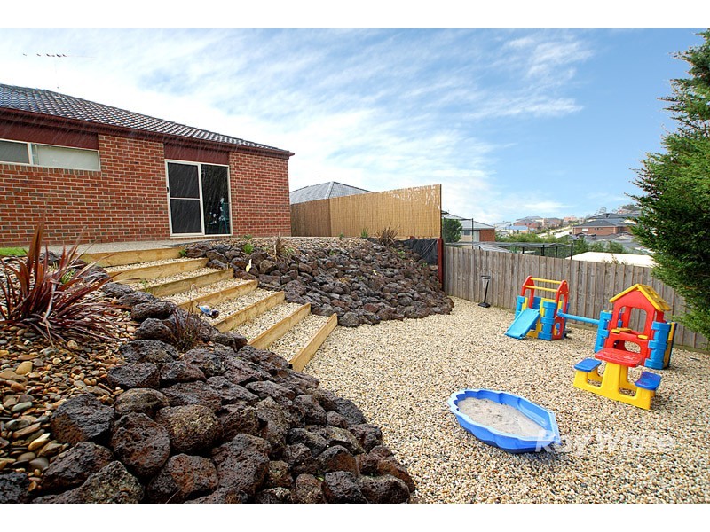 44 Whistler Avenue, Berwick VIC 3806