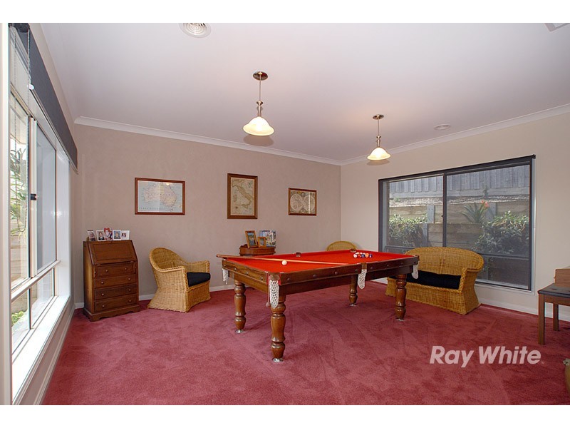 15 Tennyson Close, Berwick VIC 3806